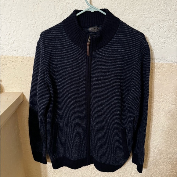 Pendleton zip up sweater